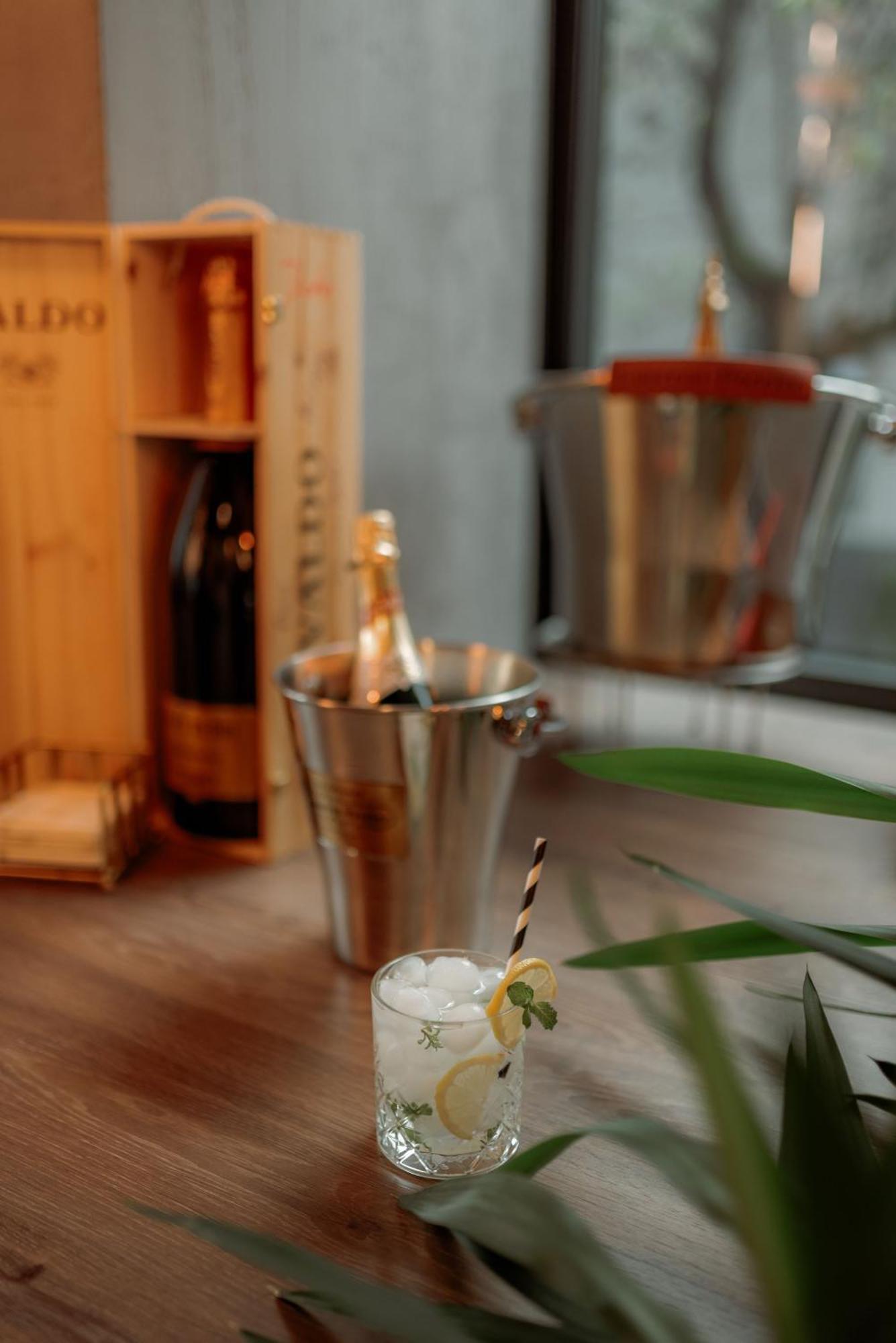 Ned Hotel Graz Bagian luar foto