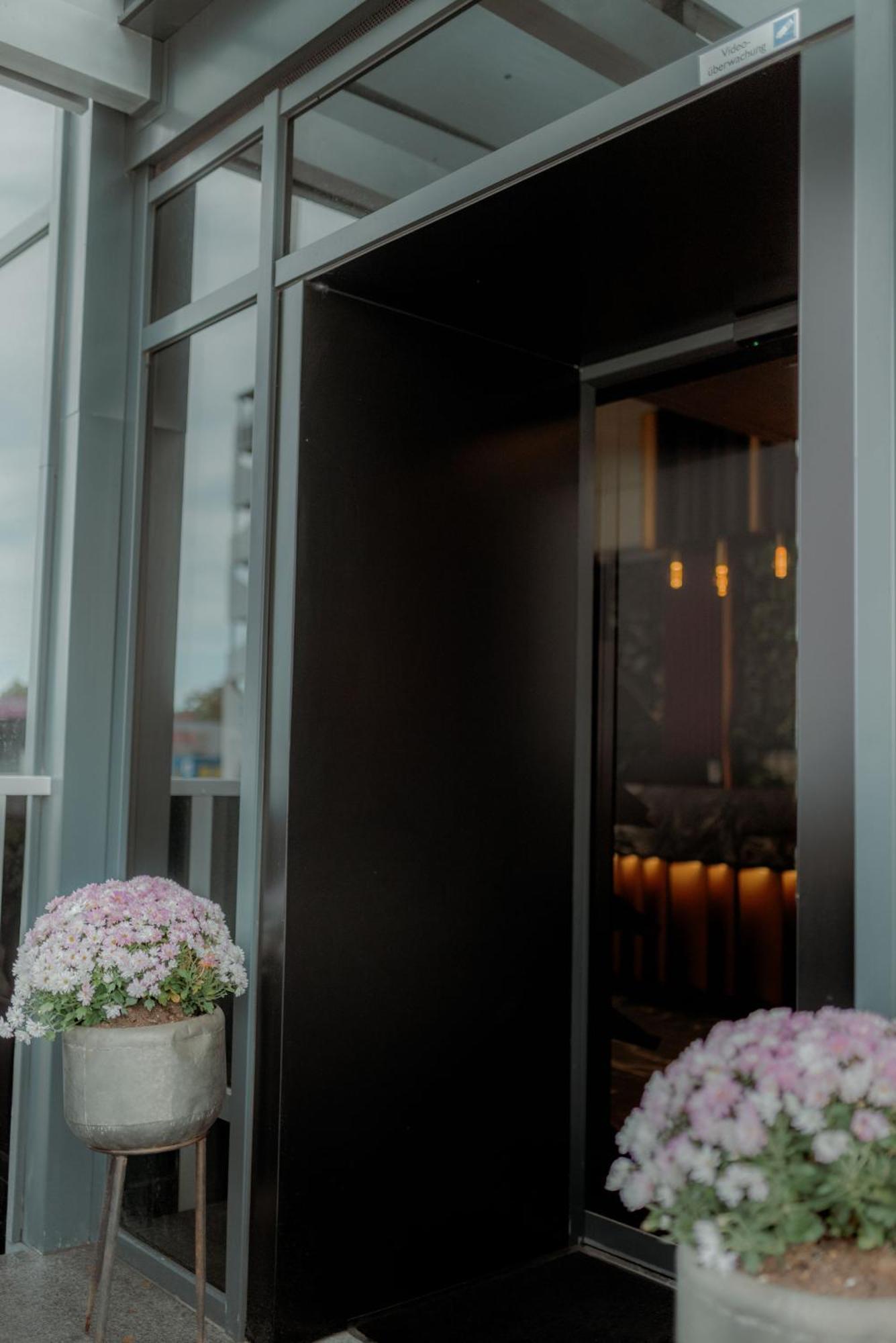 Ned Hotel Graz Bagian luar foto