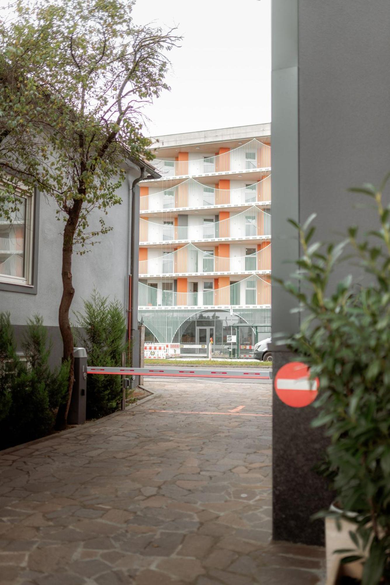 Ned Hotel Graz Bagian luar foto
