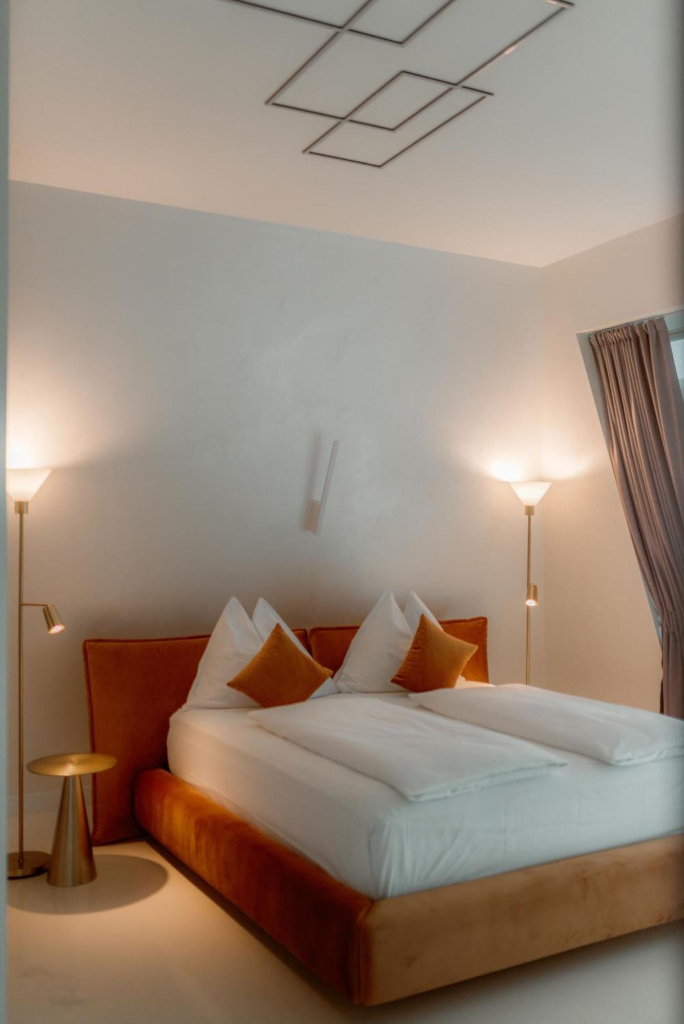 Ned Hotel Graz Bagian luar foto